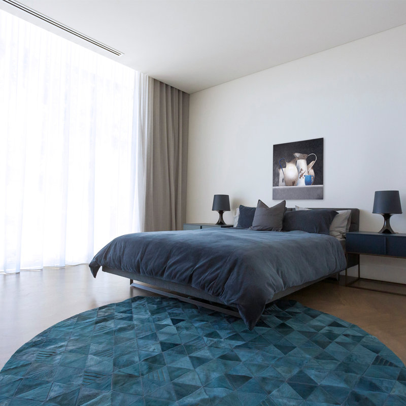 Cowhide Geometric Area Rug in Dark Jade, Round 9′ 10"