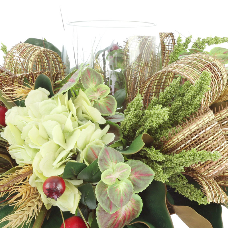 Arrangement floral d'hortensias dans un vase