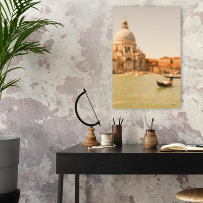 Essence de Venise I, gondole contemporaine