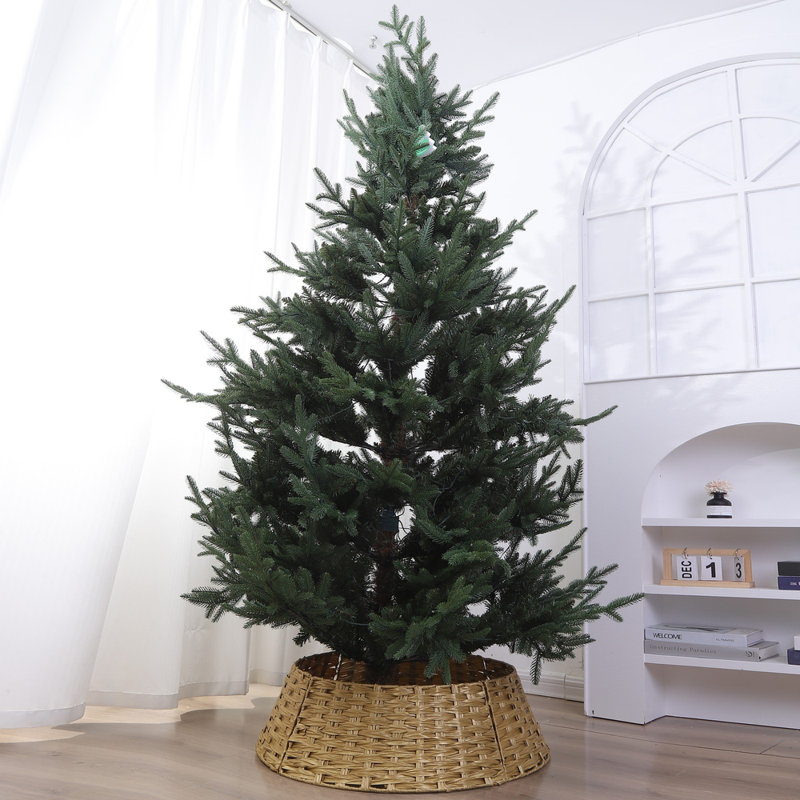 Adalee Polyethylene Tree Skirt, Gold