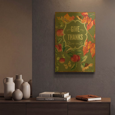 «Thanksgiving J» par Jean Plout, art mural en métal doré, 12 po x 16 po