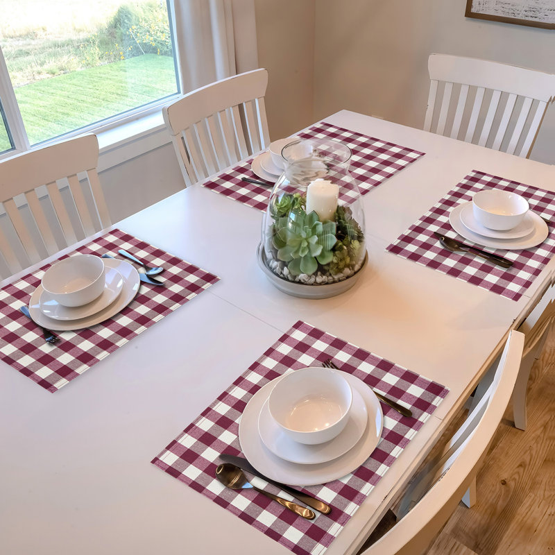 Gracie Oaks: accessoires de cuisine moderne Buffalo, napperon 18 po x 12 po, taupe, Bourgogne