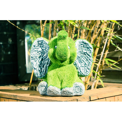 Renita Animals Weather Resistant UV Resistant Plastic Garden Statue