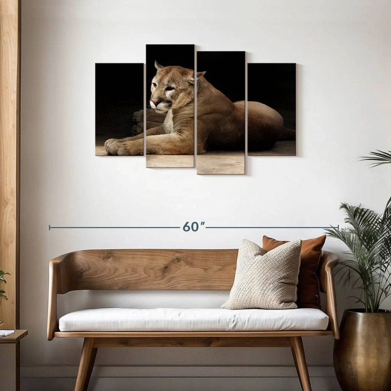 Lounging Puma, H 27 po x l 43 po