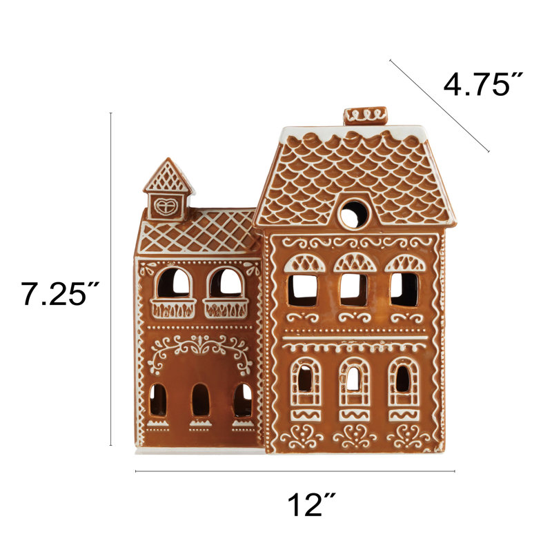 Maison en pain d'épice Dolomite avec détails glacés