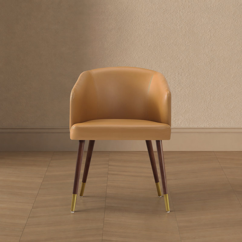 Chaise d'appoint rembourrée en cuir de hêtre Reeva, Noyer / chameau