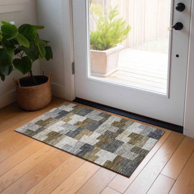  Melania Area Rug, Rectangle 1'8" x 2'6"