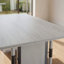 Table de salle à manger Mori, plateau rectangulaire de 72 pouces avec pieds à panneau gris naturel