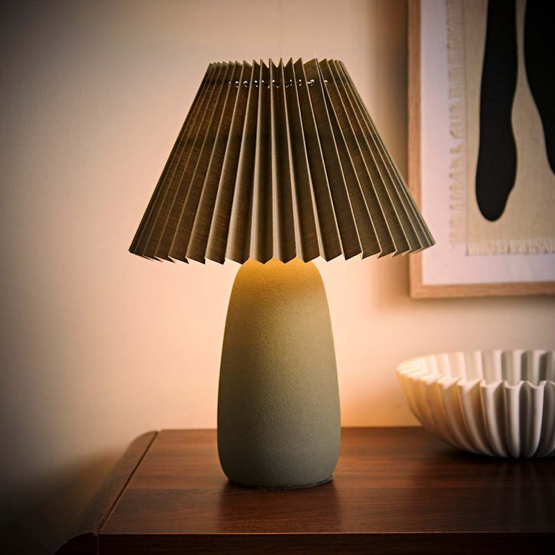 Takiah Ceramic Table Lamp
