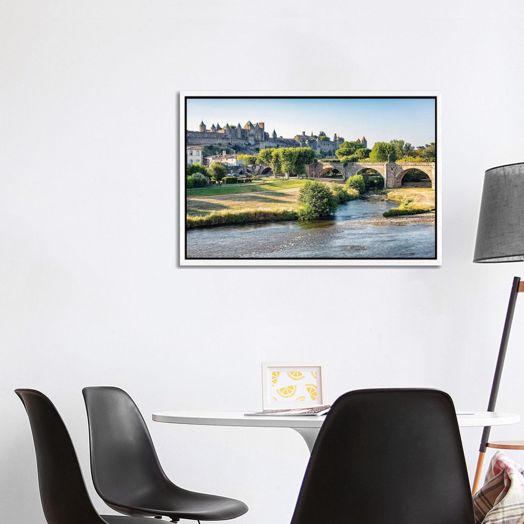 Carcassonne Festung von Manjik Pictures - Galerie-verpackte Leinwand Giclée auf Leinwand