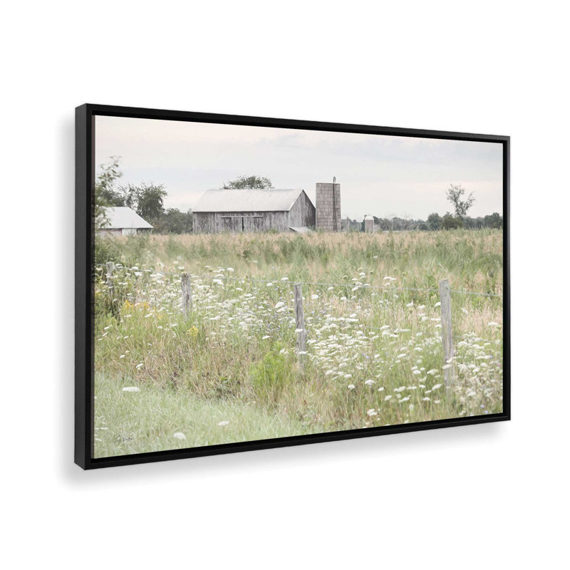 «Tucked Away Barn» par Lori Deiter, reproduction d'art, H 13,5 po x l 19,5 po, Noir, Toile avec cadre