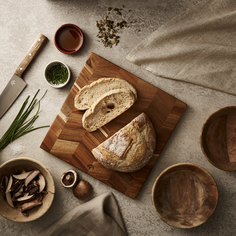 Barbary & Oak BO847024, Chevron Square Chopping Board, Suitable for Food Preparation and Serving