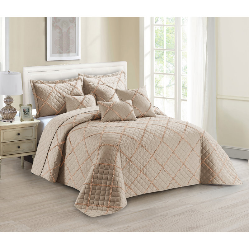 Fairdale Polyester Bedspread with Pillow Shams Included, Beige, 250 x 270 cm Bedspread - 2 Shams