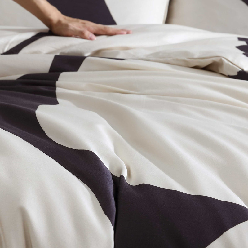 Marimekko Iso Unikko Organic Cotton Charcoal Duvet Cover Set, King Duvet Cover + 2 King Shams