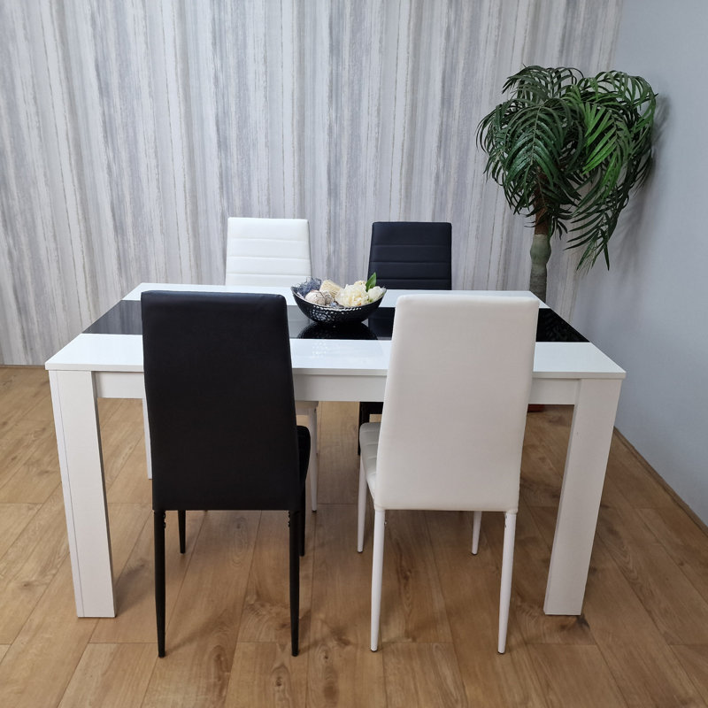 Carl-Peter 4 - Person Dining Set