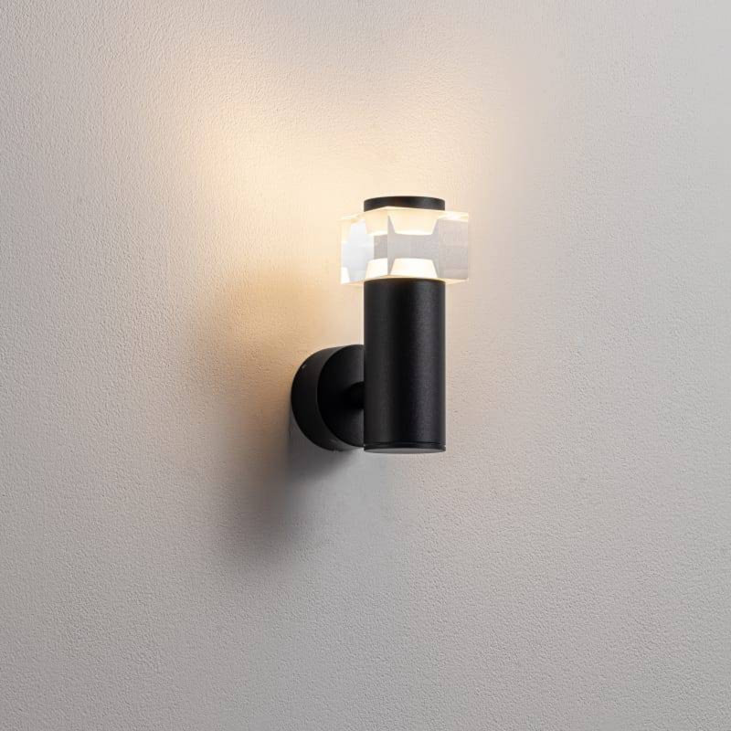 Black No Power Source Required / Manual