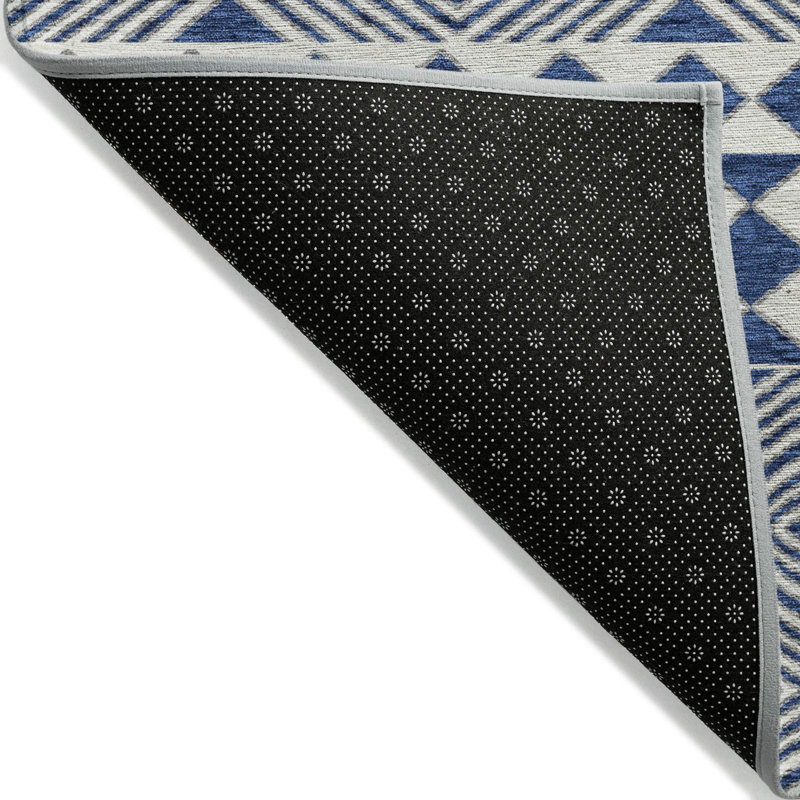 Malek Washable Geometric Indoor / Outdoor Rug, Rectangle 3' x 5'
