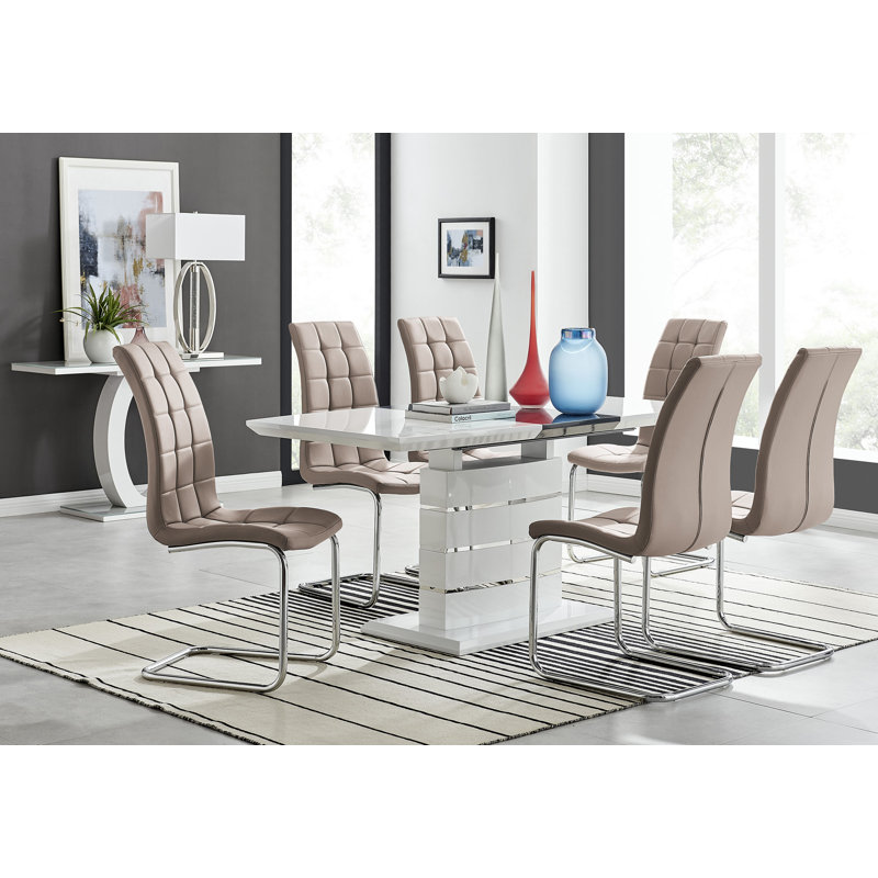 Ensemble de salle à manger extensible haute brillance Everson avec 6 chaises de salle à manger rembourrées en similicuir de luxe