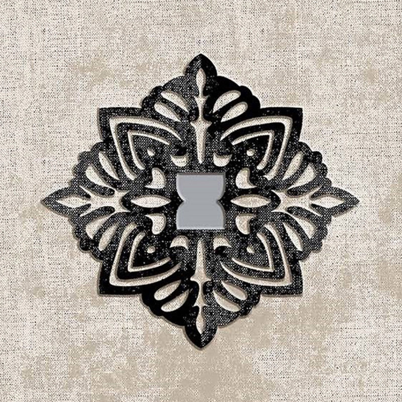 Tapis noir / crème en polyester tissé à la machine Novelty Strangc, Nouveauté 2 pi 7 po x 4 pi 11 po