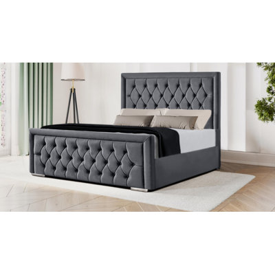 Brentley Upholstered Bed