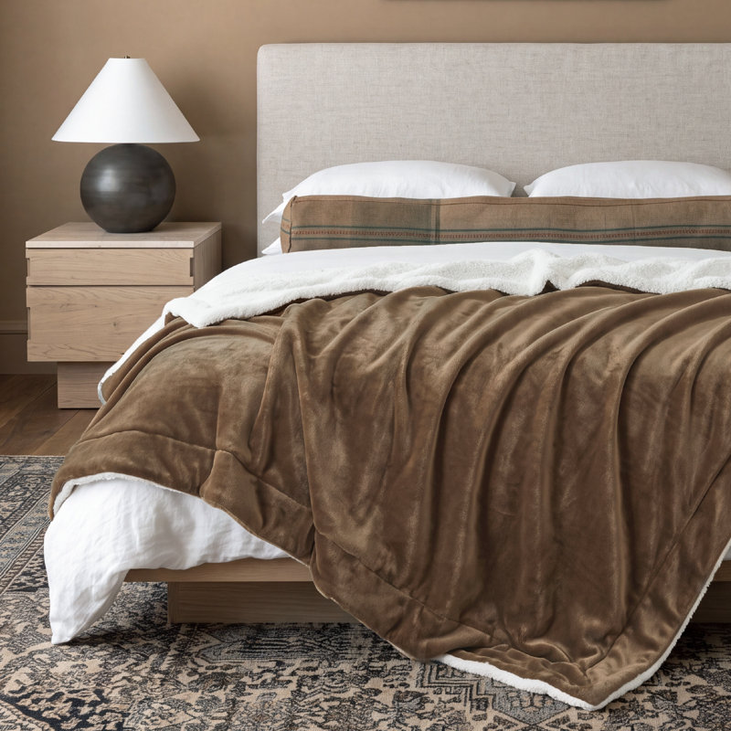 Couvre-lit Sherpa Bedsure GentleSoft ™ - couverture épaisse pour lit toutes saisons - cadeau idéal pour les étudiants