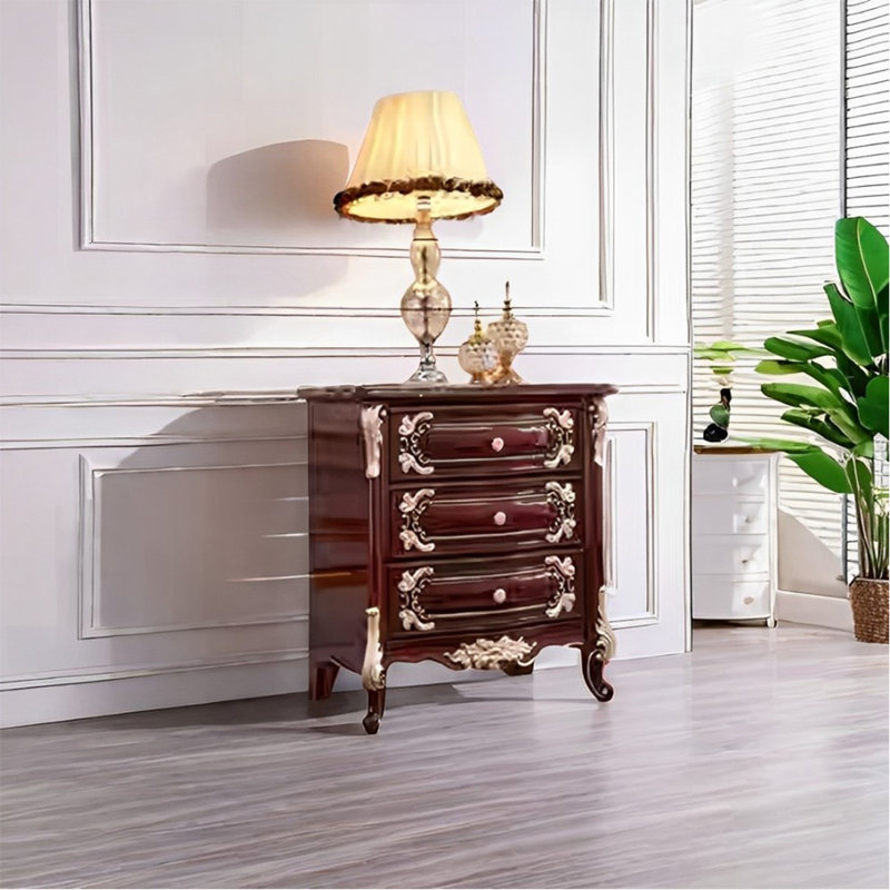 Commode décorative en bois massif de style européen.