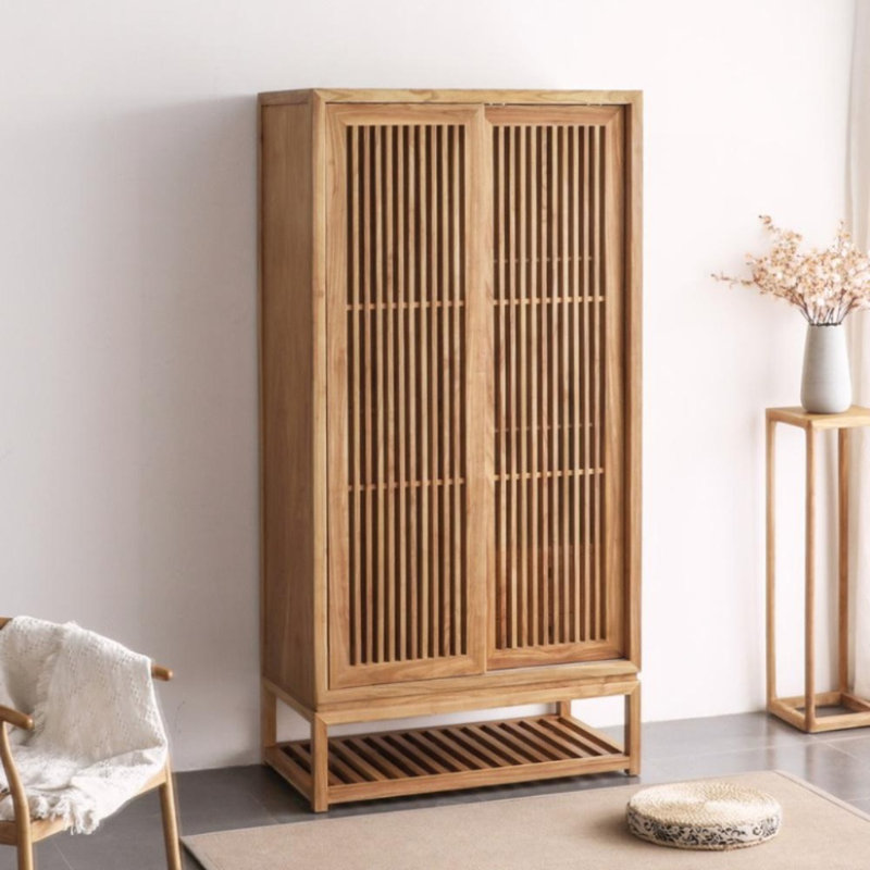 Retro And Simple Wardrobe