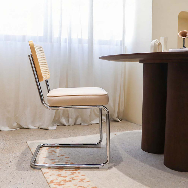 Chaises de salle à manger en velours et rotin avec pieds chromés, Champagne, Argent / Naturel