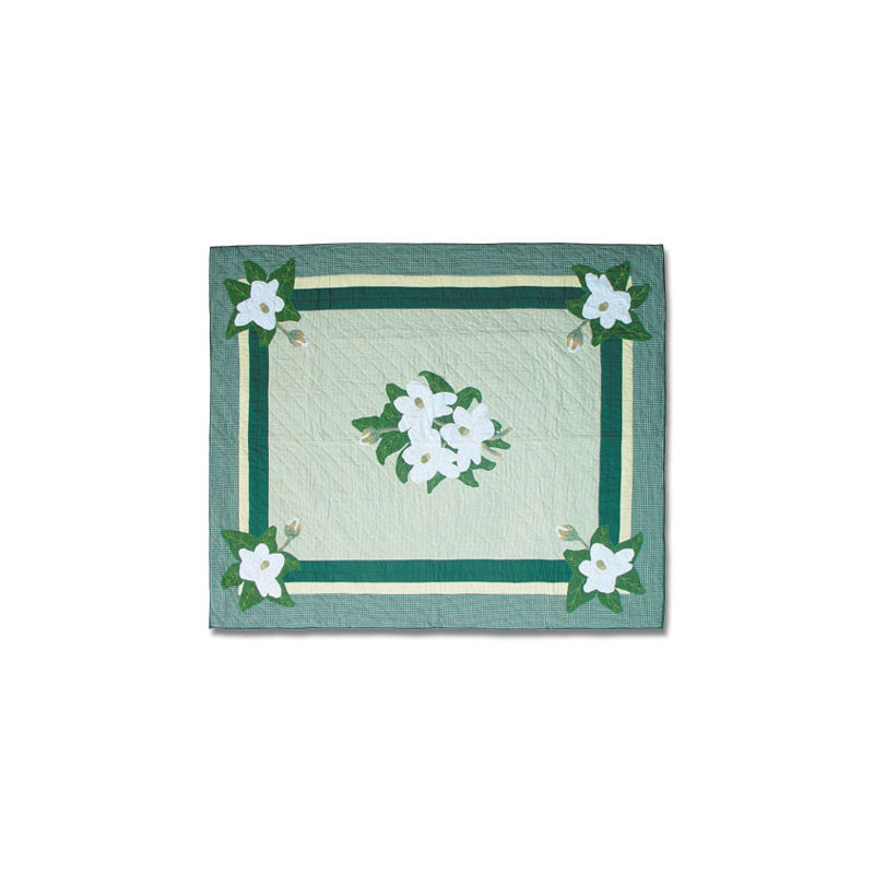 Magnolia Blossoms Traditional Cotton Floral Quilt, Twin