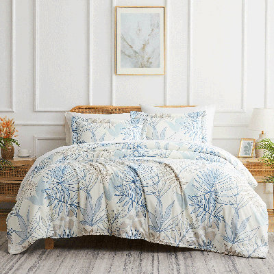 Tropic Leaf Oversized Easy Care Down Alternative Comforter Set with shams by Southshore Fine Linens