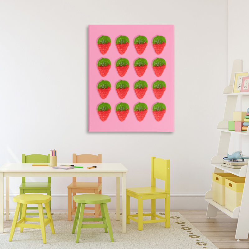 Toile Gummy Strawberry Candy, design par Lish Creative, 40 x 30