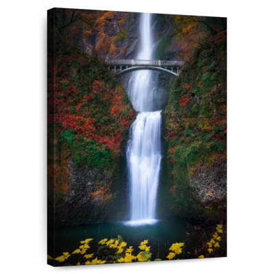 Alvord Multnomah Falls In Autumn