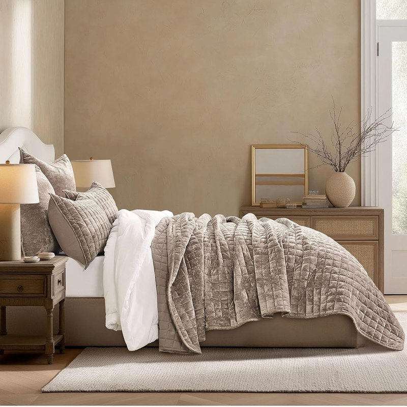 Ensemble de courtepointe en velours très grand naturel brun clair - Couvre-lit matelassé 3 pièces ultra-doux avec surpiqûres et taies décoratives