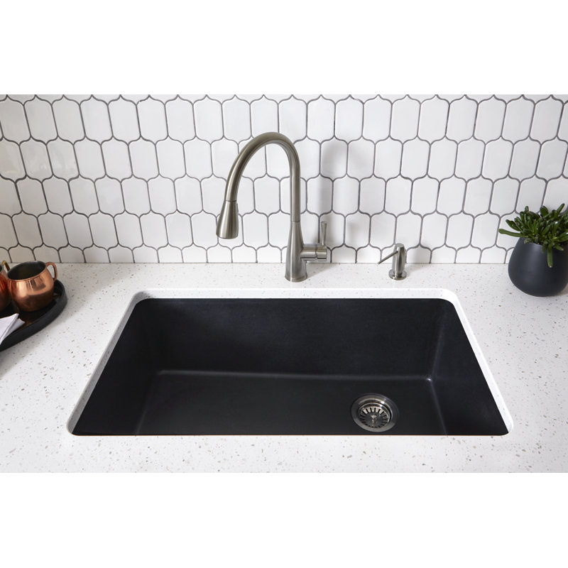 Totten 33" Single Bowl Granite Undermount Kitchen Sink, Noir