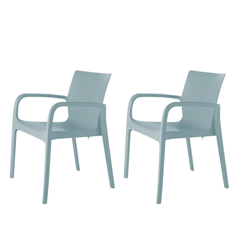 Ensemble de deux chaises de salle à manger d'extérieur empilables en plastique bleu bébé