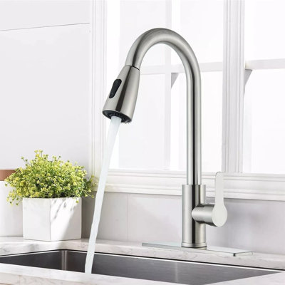 Kitchen Sink Faucet Single Handle Pull Out Sprayer Swivel Mixer with Cover