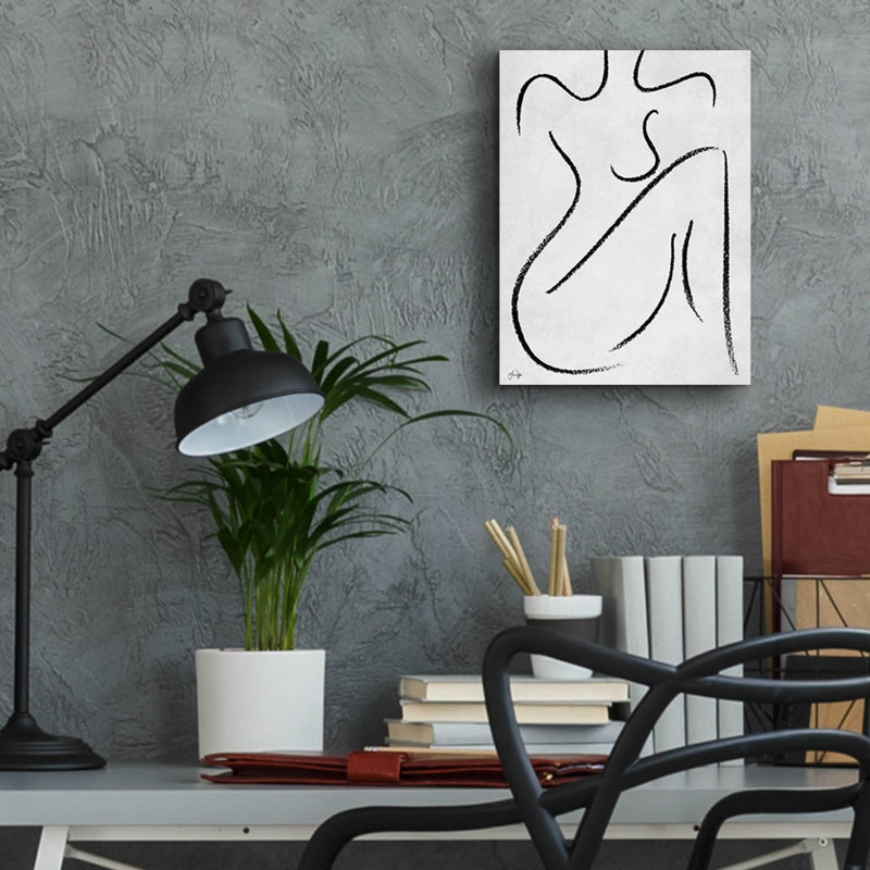 «Sitting Woman» par Yass Naffas Designs, H 16 po x l 12 po x P 0,13 po