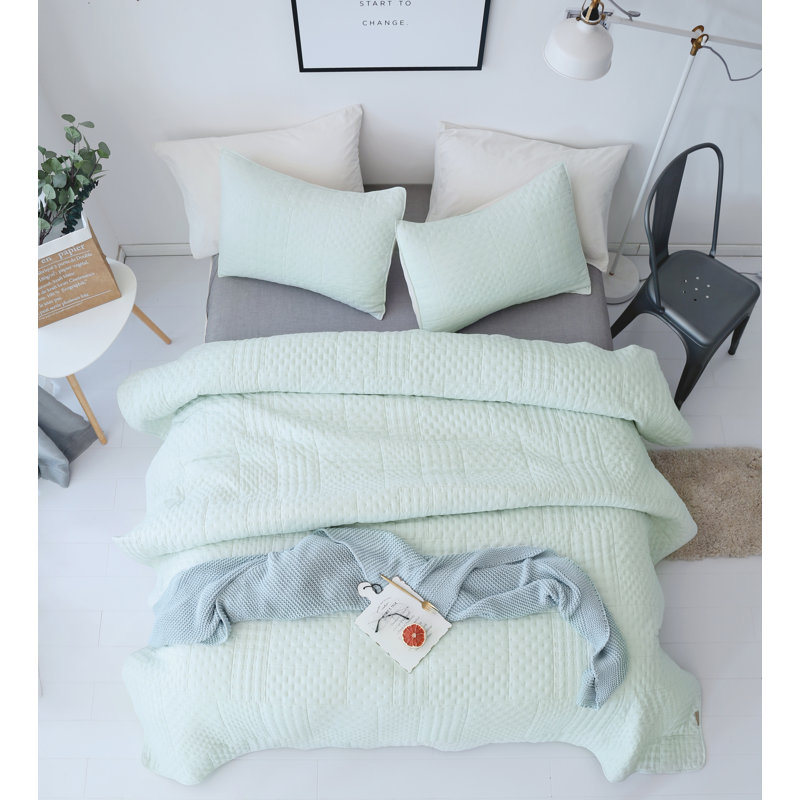 Heat Pressed Polyester Quilt, Single Quilt + 2 Shams, Milky Green/Sheer Pink