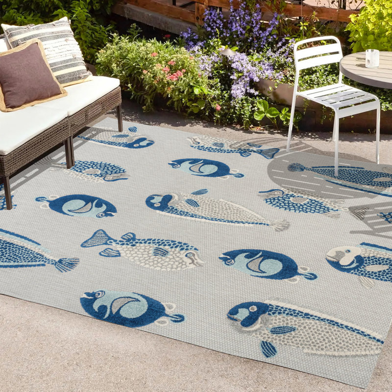 Sabinal Modern Fish High-Low Gray/Navy Indoor/Outdoor Rug, Rectangle 3' x 5'