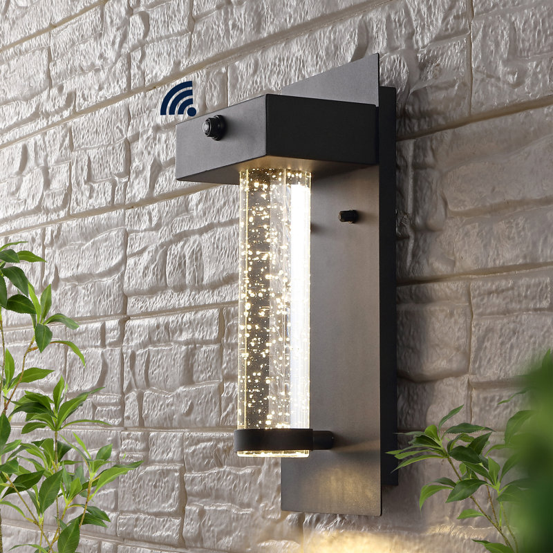 Horizone Iron LED Wall Light