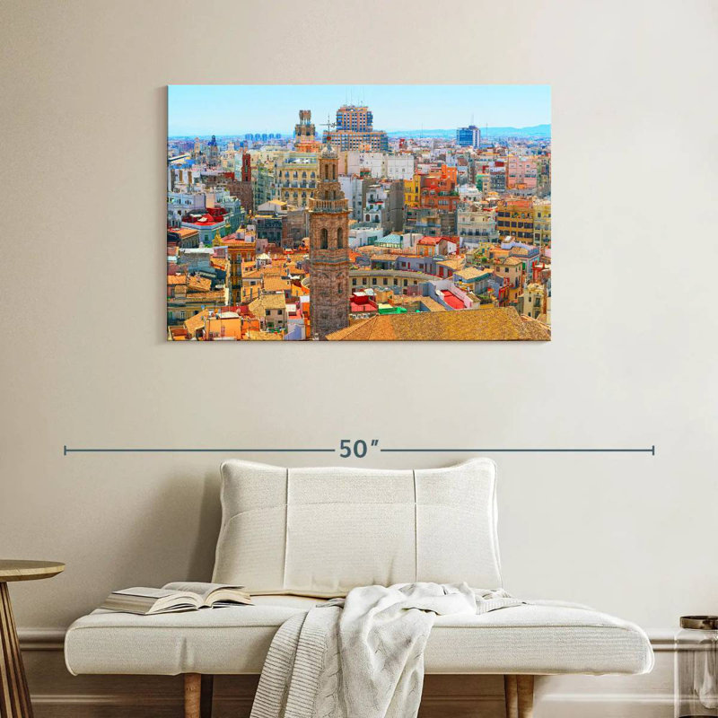 Nicci Valencia Cityscape, H 26 po x l 39 po
