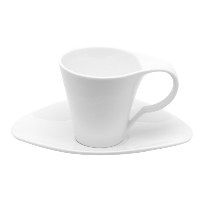 Red Vanilla Vanilla Fare Teacup & Saucer