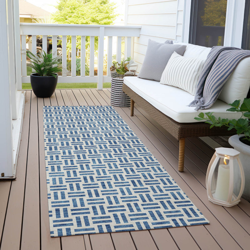 Aquaisha Geometric Indoor Rug, Runner 2'3" x 7'6"