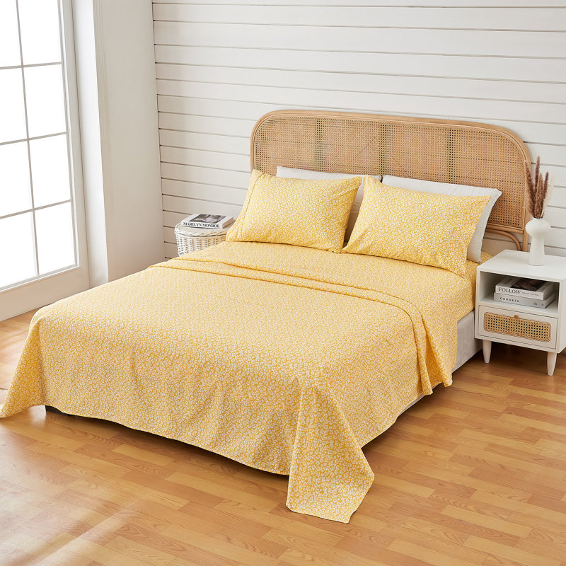 Floral Printed Ultra Soft Microfiber Sheet Set, King Sheet Set with 2 Pillowcases, Yellow