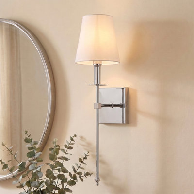 1 - Light Dimmable Wallchiere