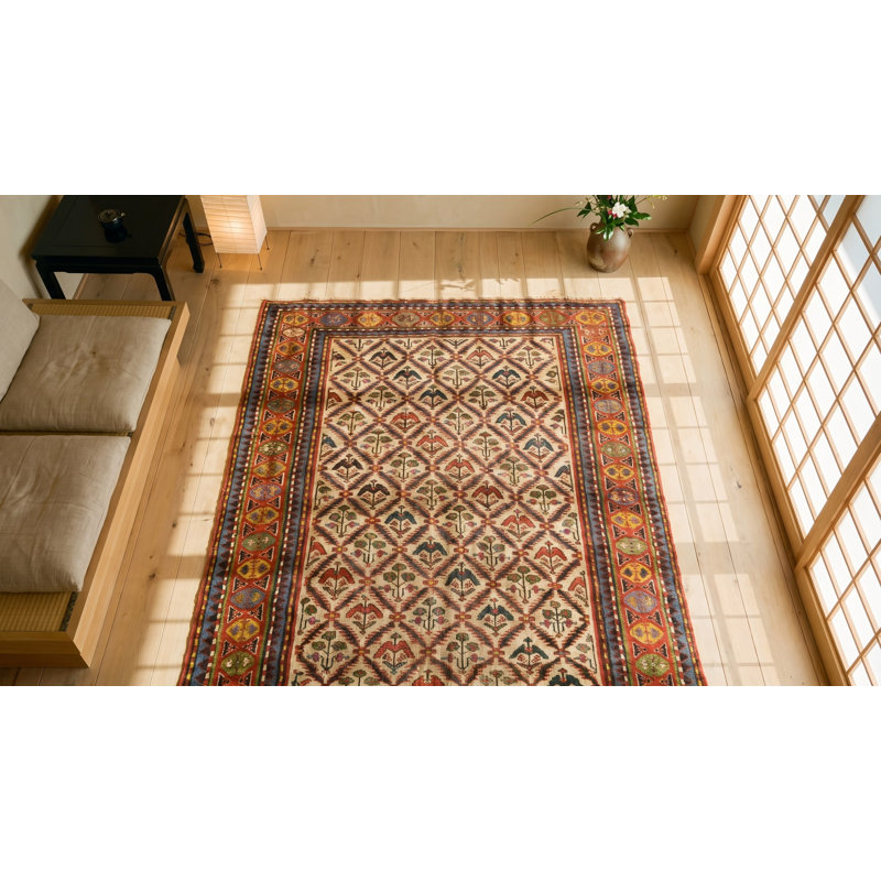 Tapis ivoire antique de style Kazak