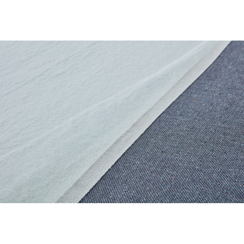Tapis blanc, Rectangulaire 6 pi 7 po x 9 pi 10 po