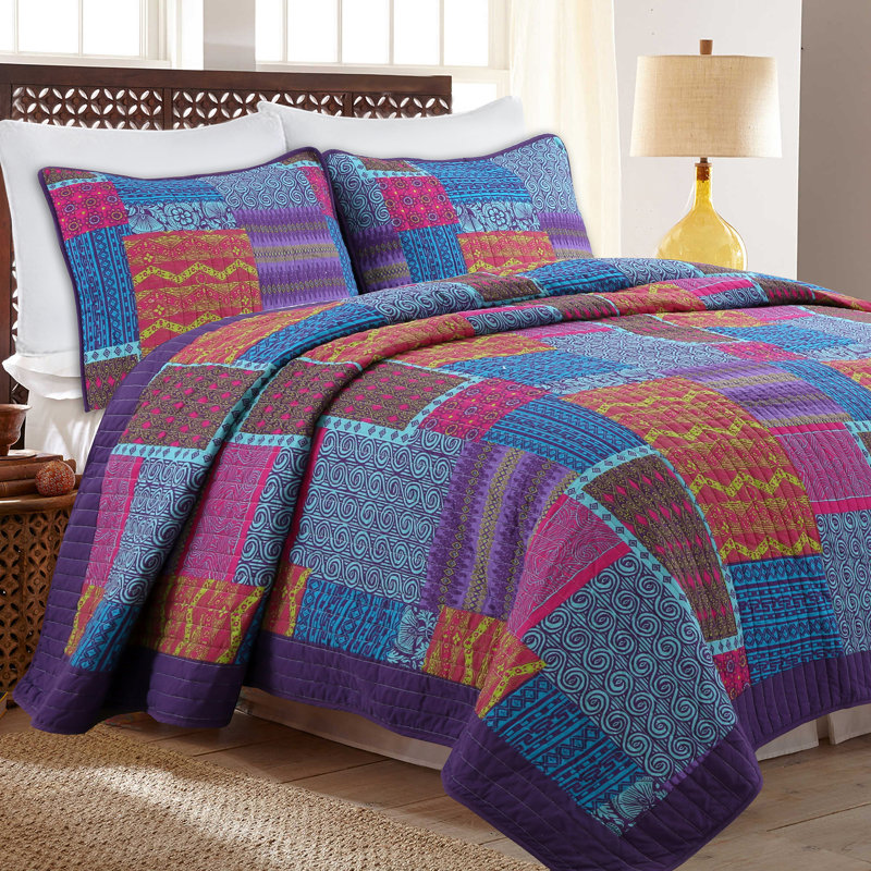 Camara Bohemian Cotton Patchwork Quilt, Queen Quilt + 2 Shams