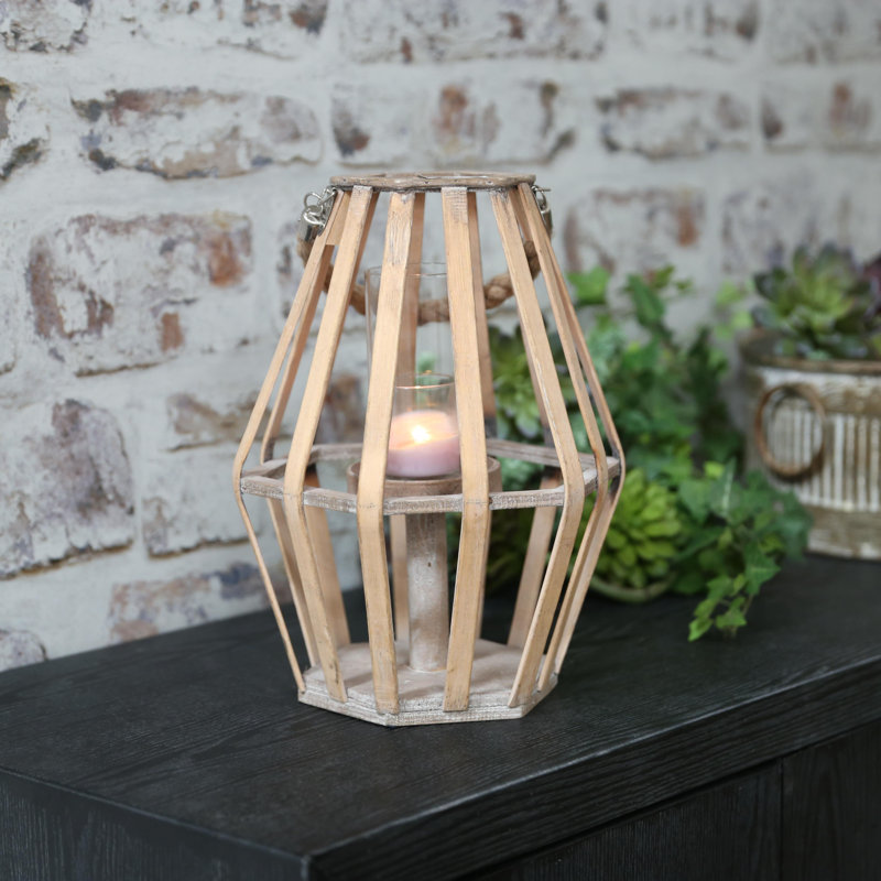 Lanterne en bois