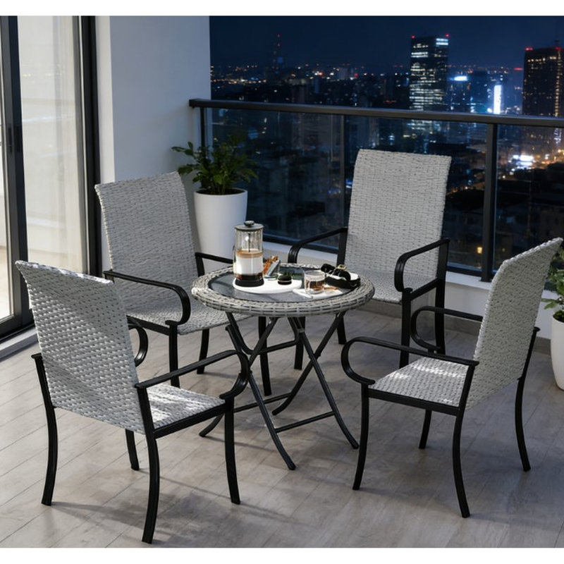 Ensemble de 4 chaises grises et en acier, avec dossier haut, pour une utilisation intérieure et extérieure, siège confortable.
